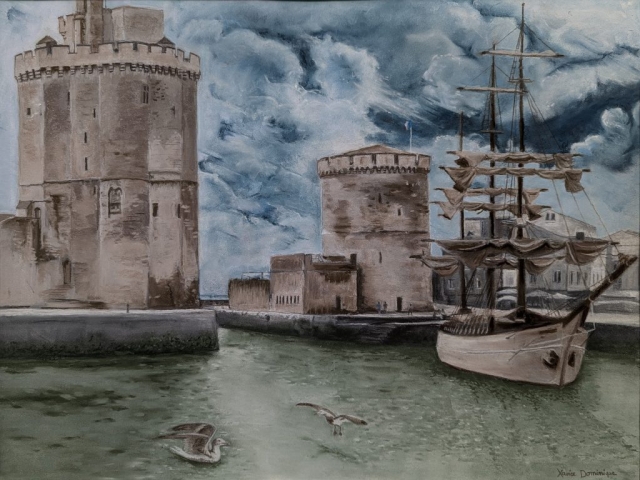 Vue du vieux port de la ville de la Rochelle sous un ciel nuageux dessiné au pastel. Mouettes, Goéland et bateau trois mats au premier plan