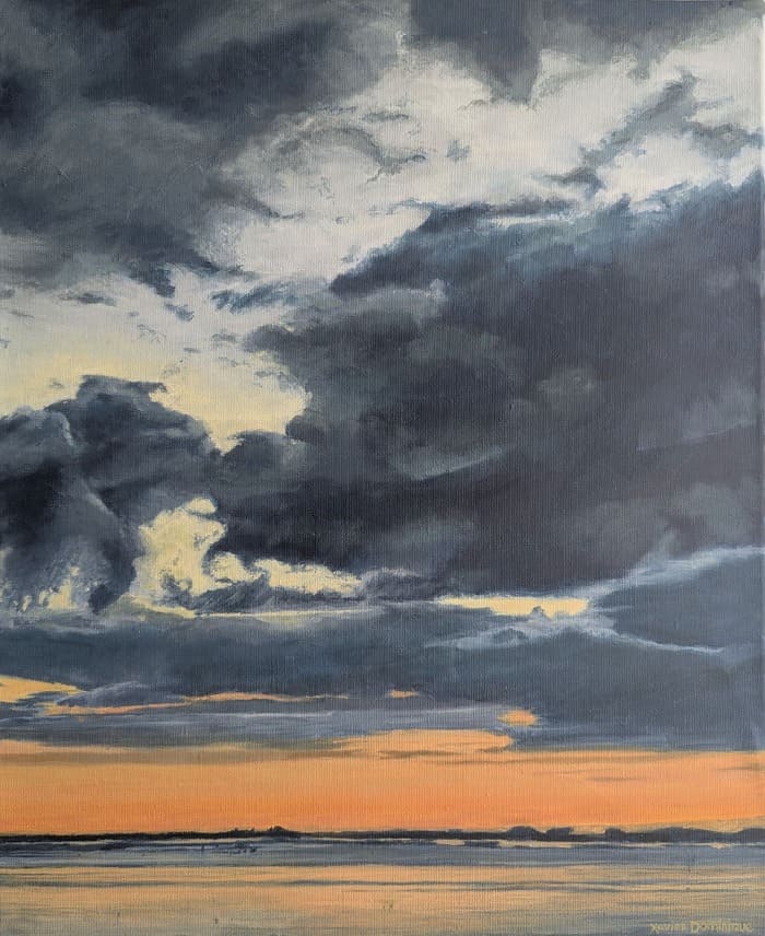 Œuvre acrylique sur toile en format vertical illustrant un paysage marin à la Pointe d'Arçay (Vendée, France), où le calme des eaux contraste intensément avec un ciel chargé de nuages, réalisée par superposition de couches et travail minutieux sur les effets atmosphériques